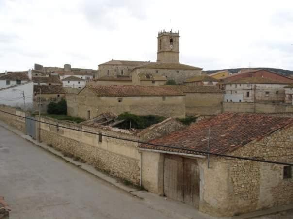 Bar Hostal Torralba De Los Sisones Exterior foto